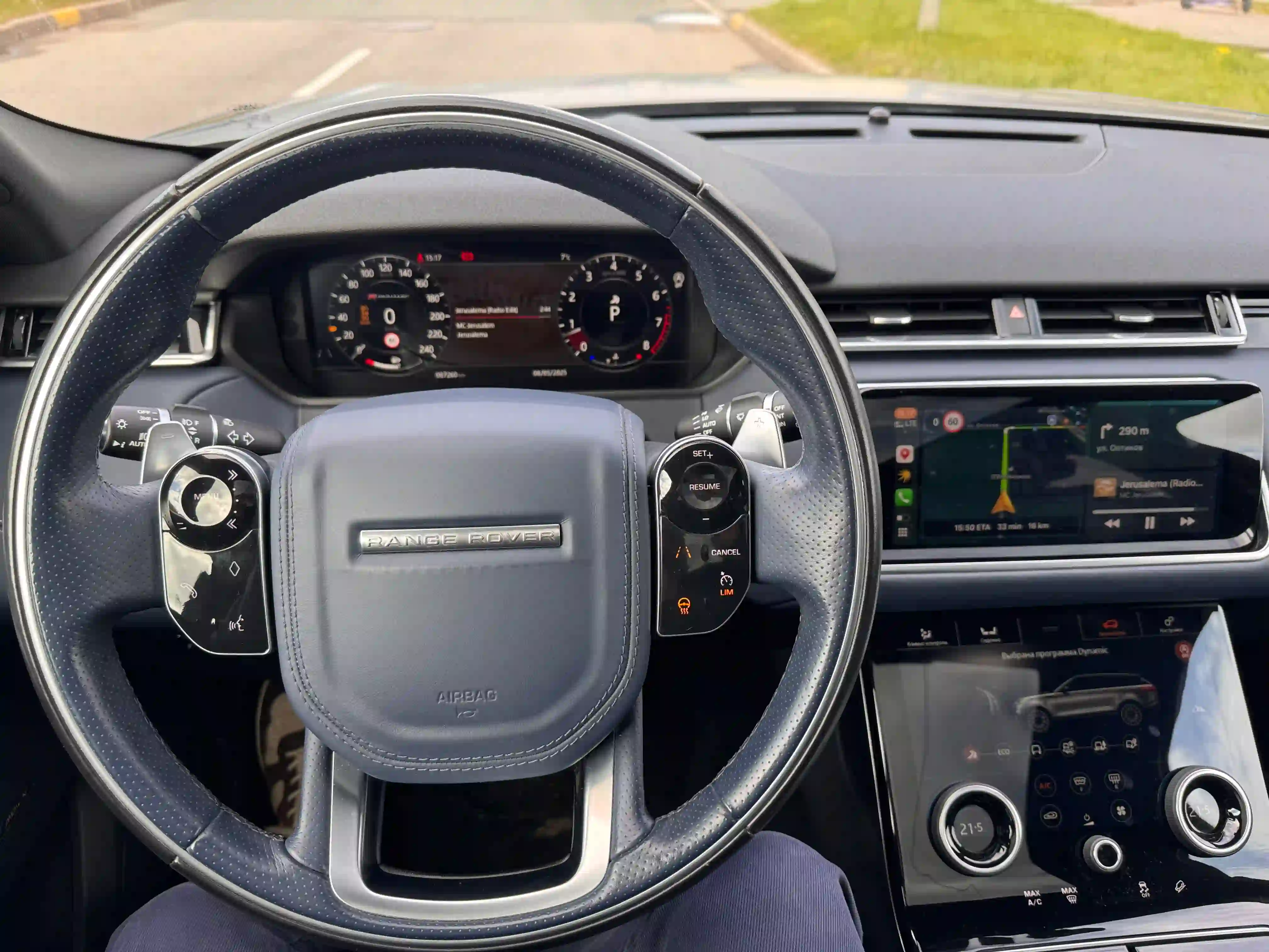 Интерьер и приборная панель